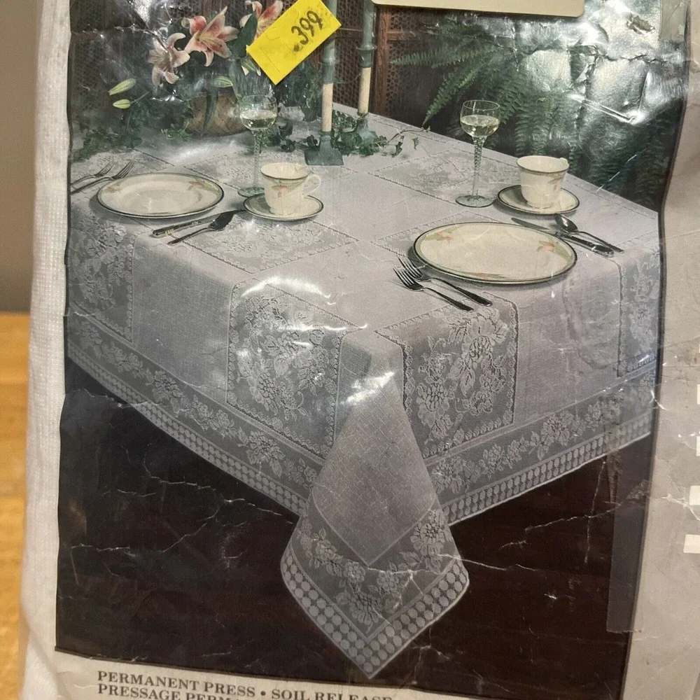 American Fabrics Company‎ Vintage Lace Tablecloth White Oblong 60 X 104