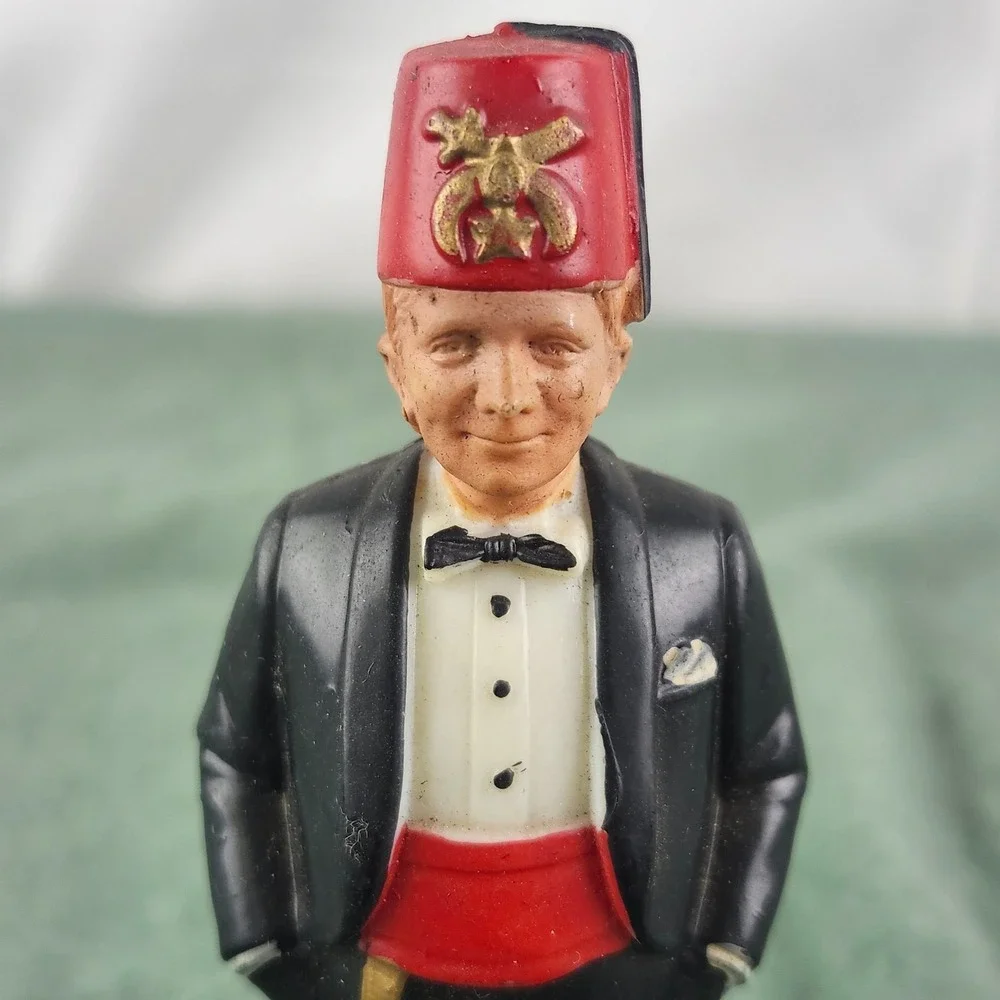 Vintage 1962 Masons Shriner Plastic  Figure Dashboard Car Magnet 5.75 Inch Tall
