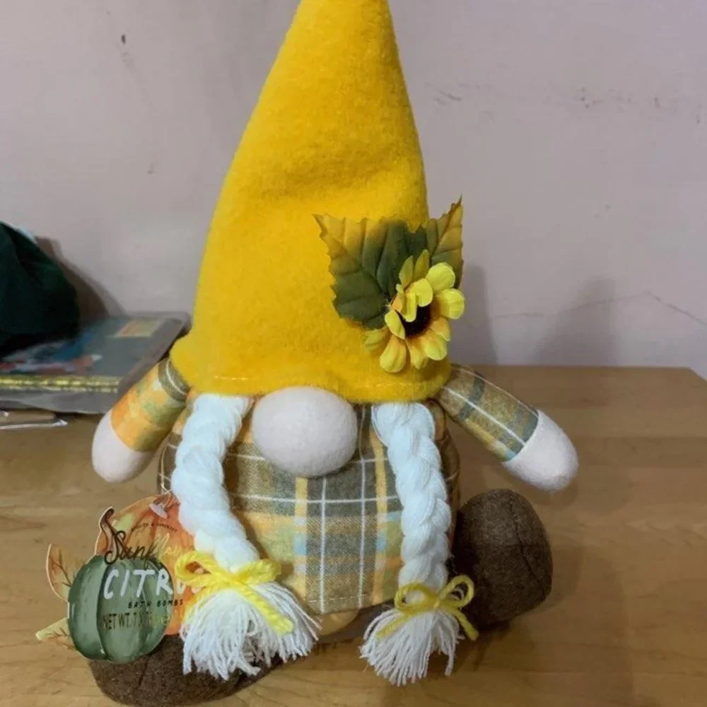 Asquith and Somerset Gnome filled with  sunflower citrus bath bombs