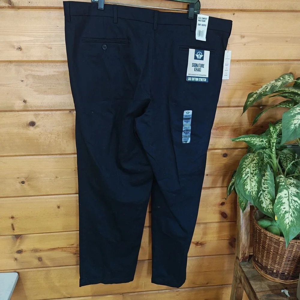 Dockers item has