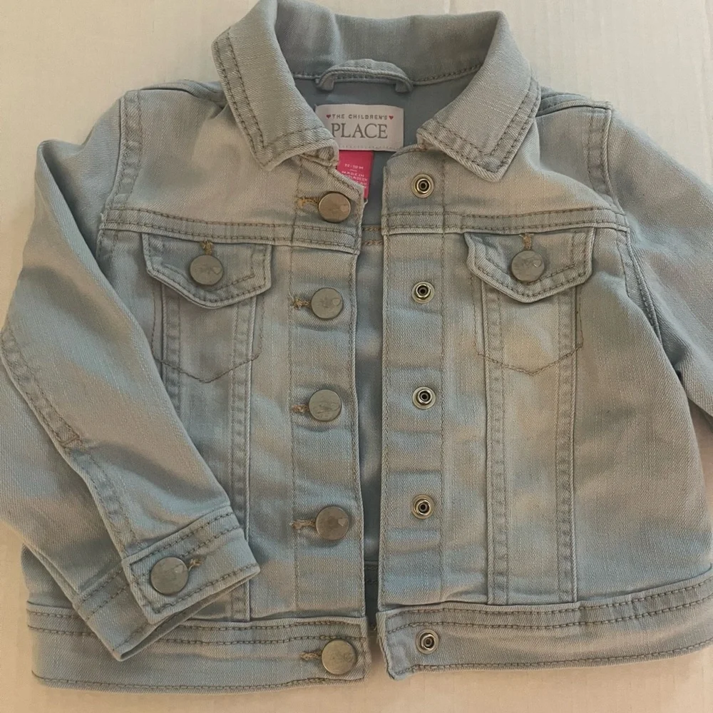 The Children’s‎ Place toddler light blue denim jacket size 12-18 months