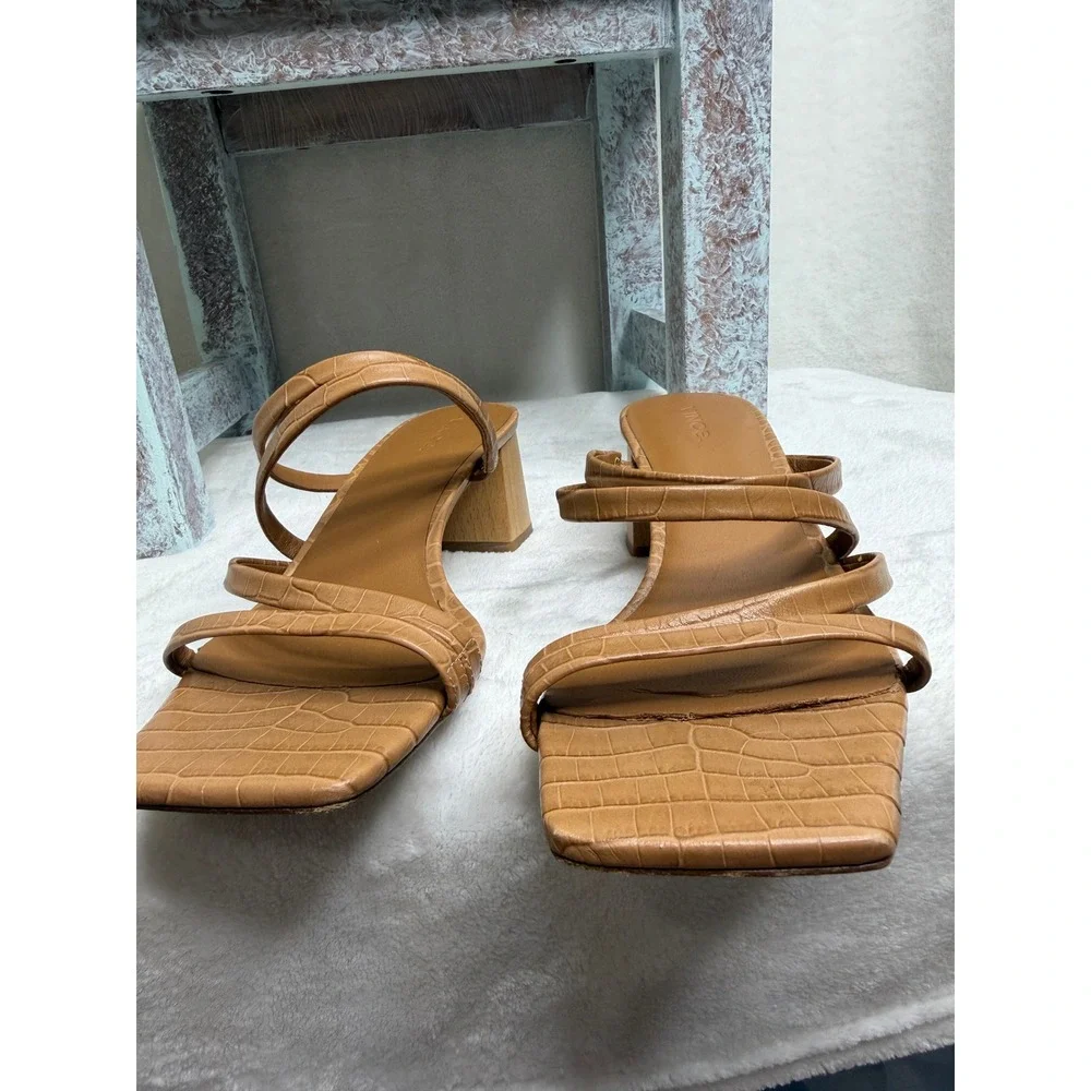 Vince Elita Sandal Womens 7M Tan Croc Embossed Leather Strappy Block Wood Heel