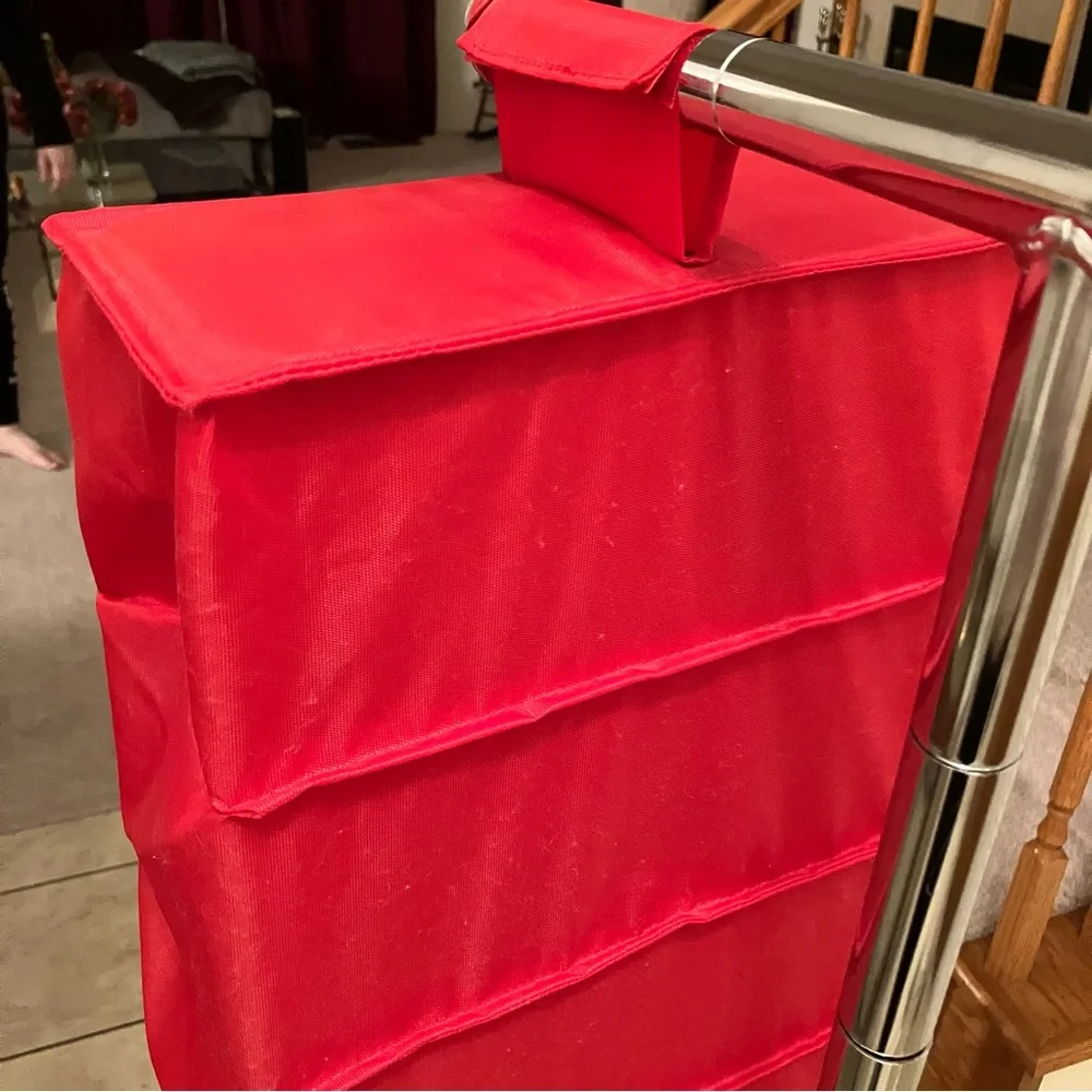 Vintage red collapsible