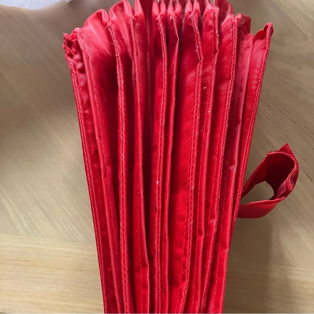 Vintage red collapsible
