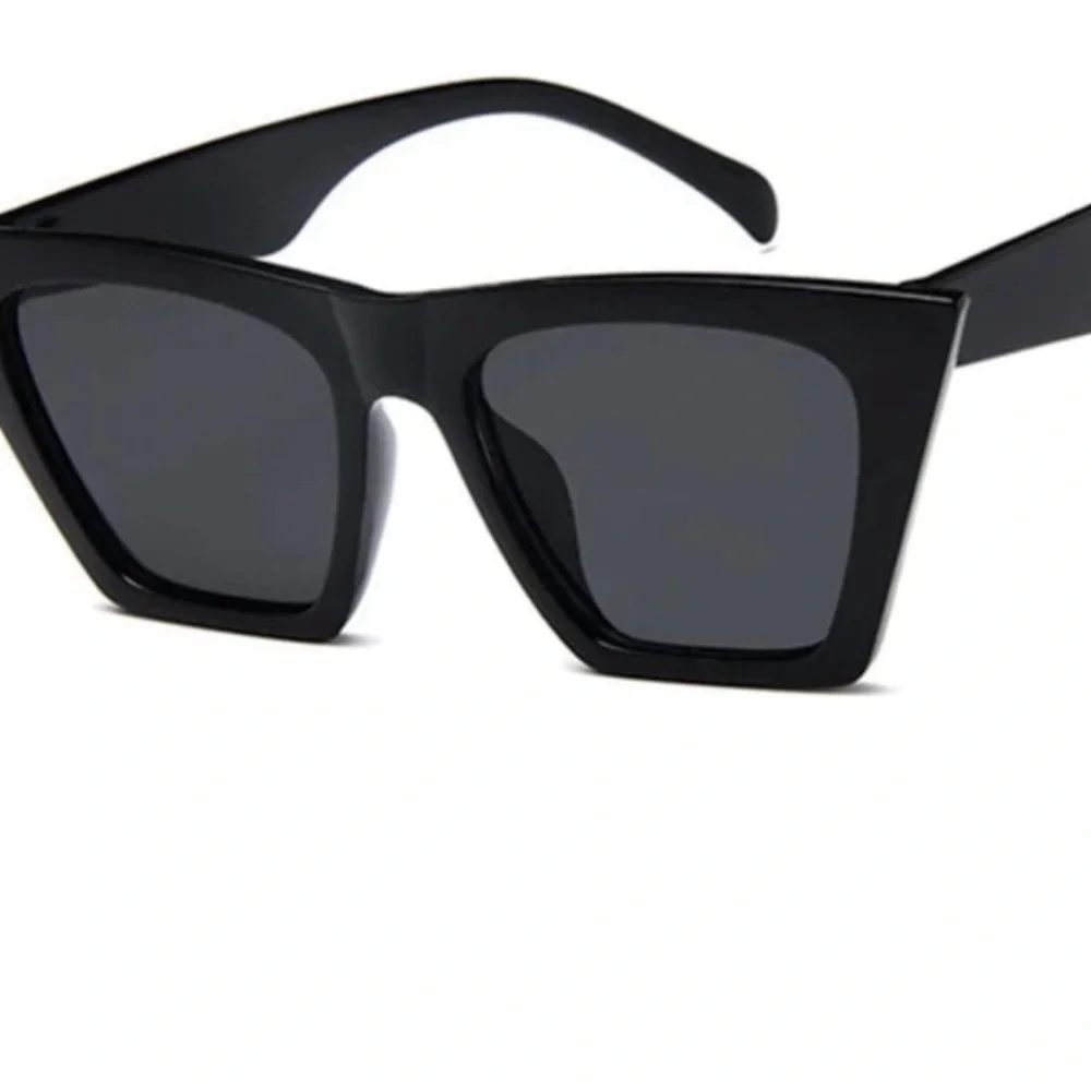Sunglasses by Greeksglasses Cheetah Brown Rumours, check other listing for Black