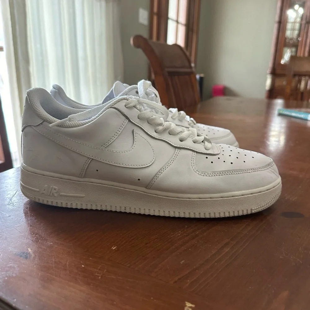 Nike white airforce