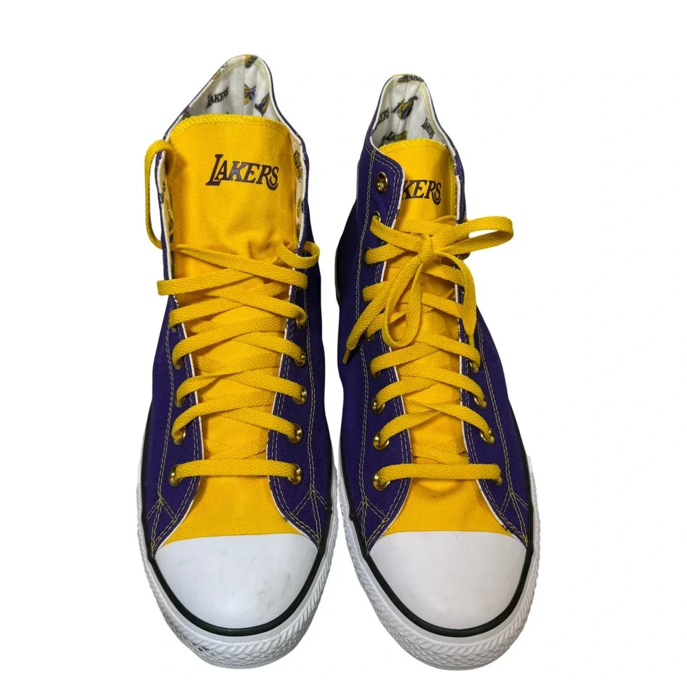 Converse showcase your