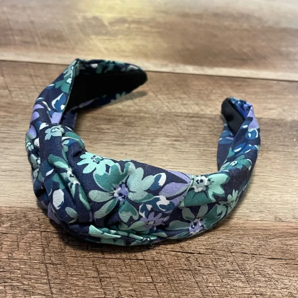 N/A navy floral