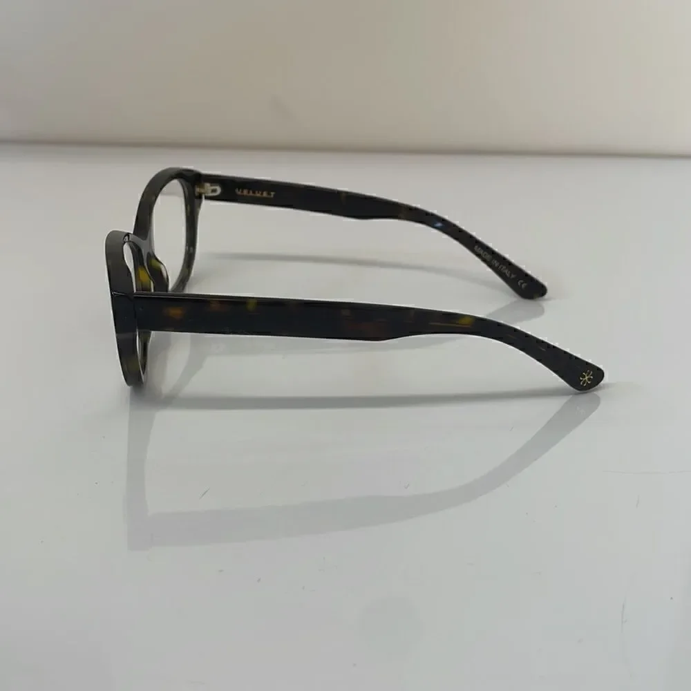 velvet eyewear