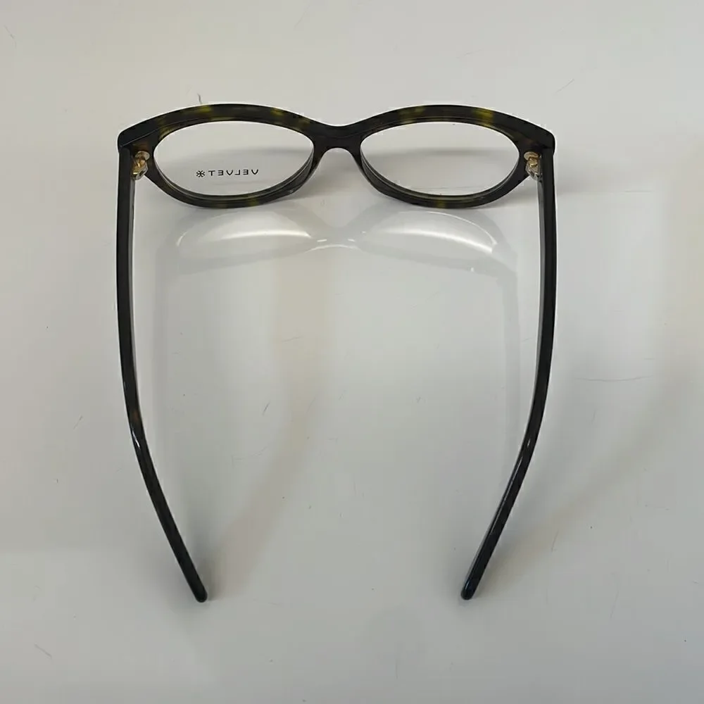 velvet eyewear