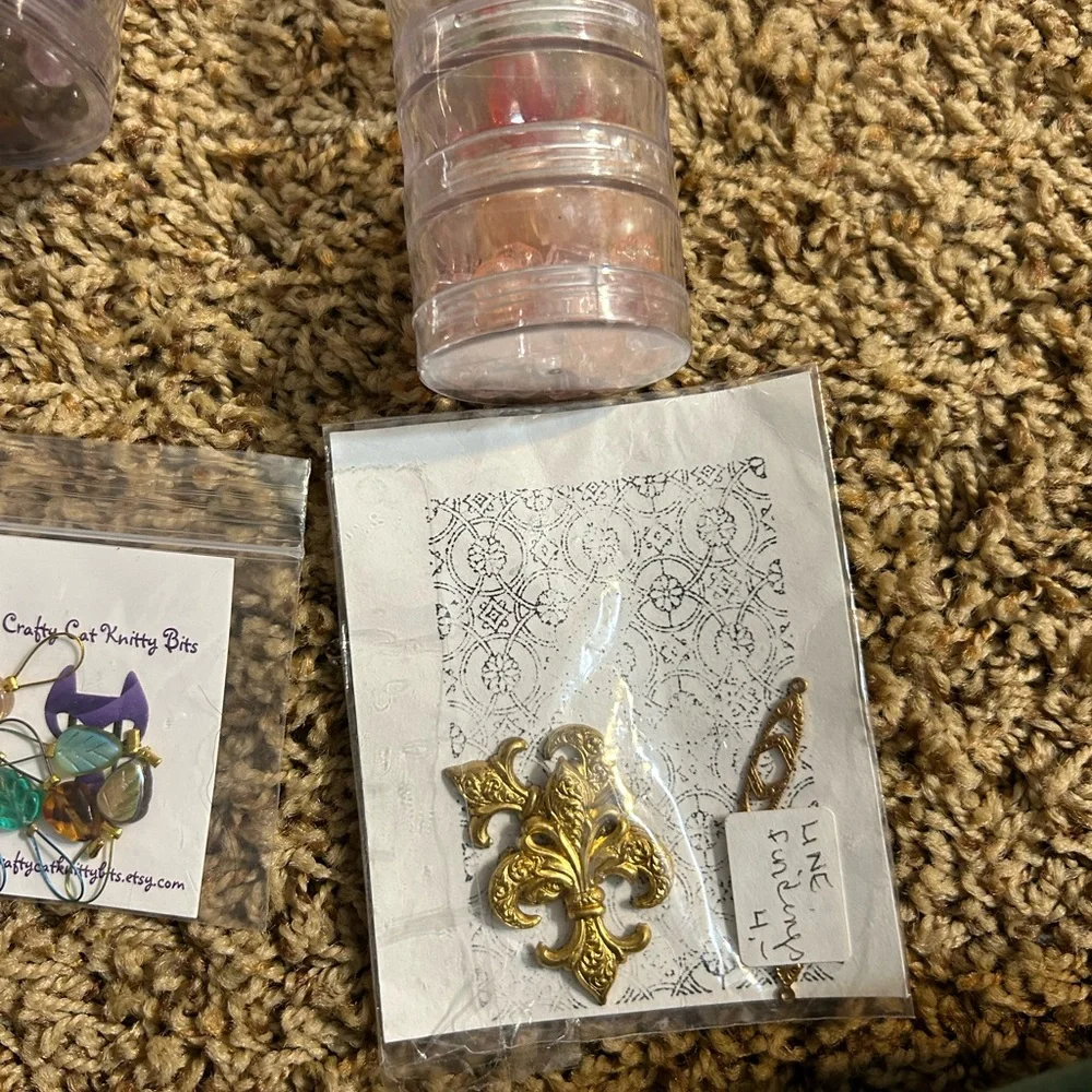 N/A lots goodies