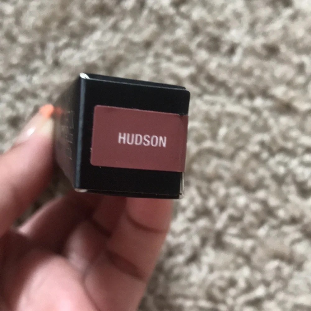 Anastasia Beverly Hills details anastasia