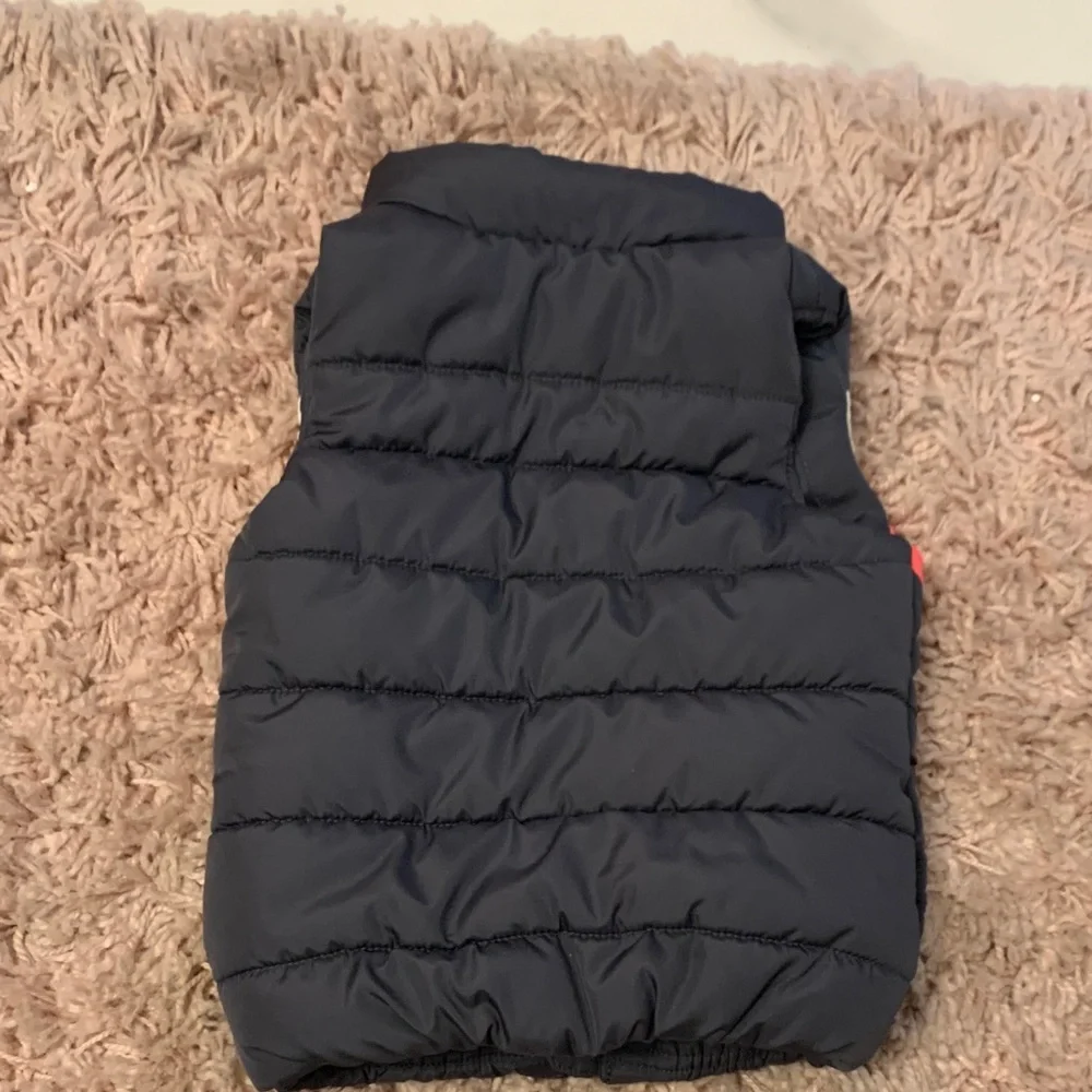 Puma Kids Vest - Black with Red and Cream Highlights
