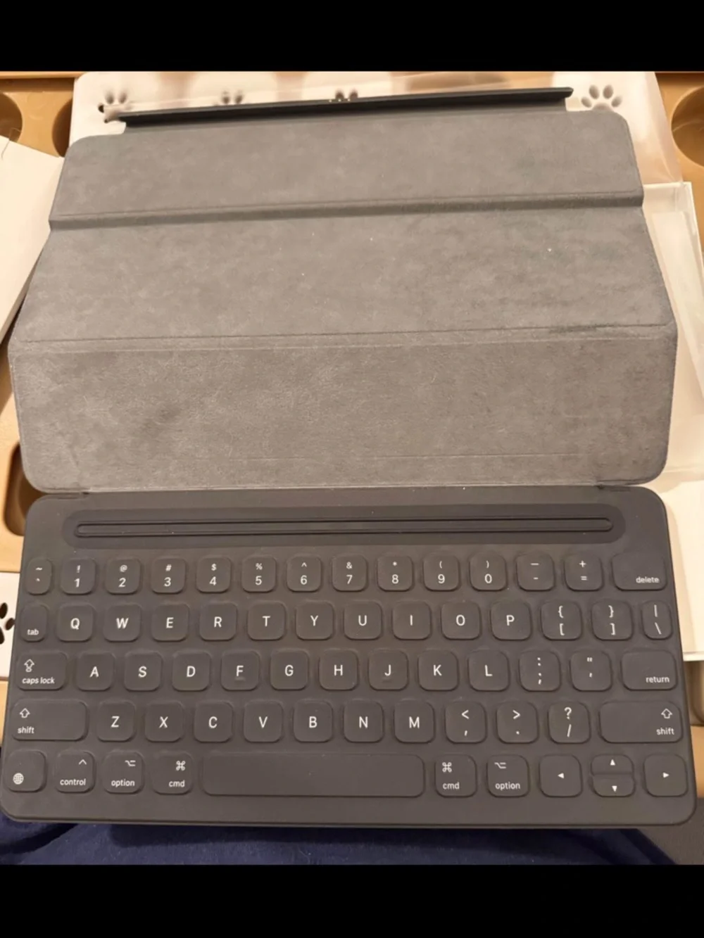 NWOT Apple Smart Keyboard Folio Cover in Charcoal Gray