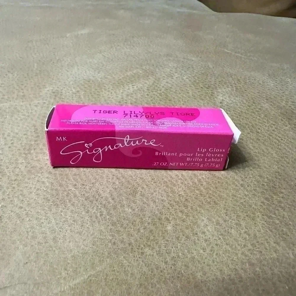 Mary Kay MK Signature Tiger Lily Lip Gloss Size .27 oz