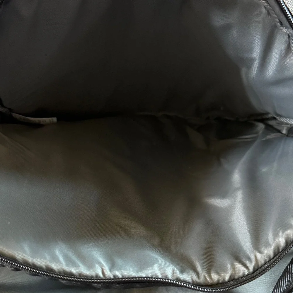Merrell logo compartments this