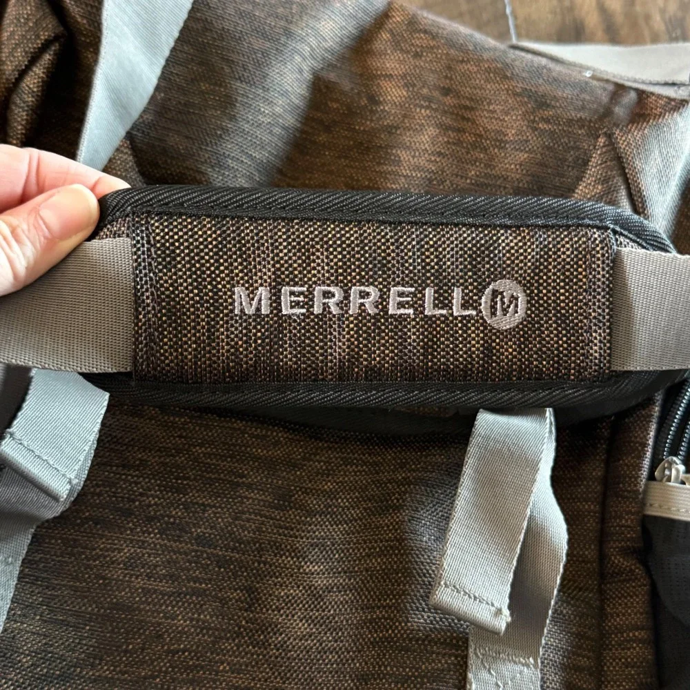 Merrell pockets commutes utility