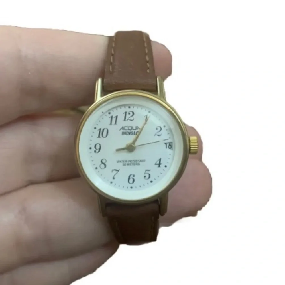 Vintage Acqua Indiglo Analog Watch Gold Tone WR30M - Not Tested‎