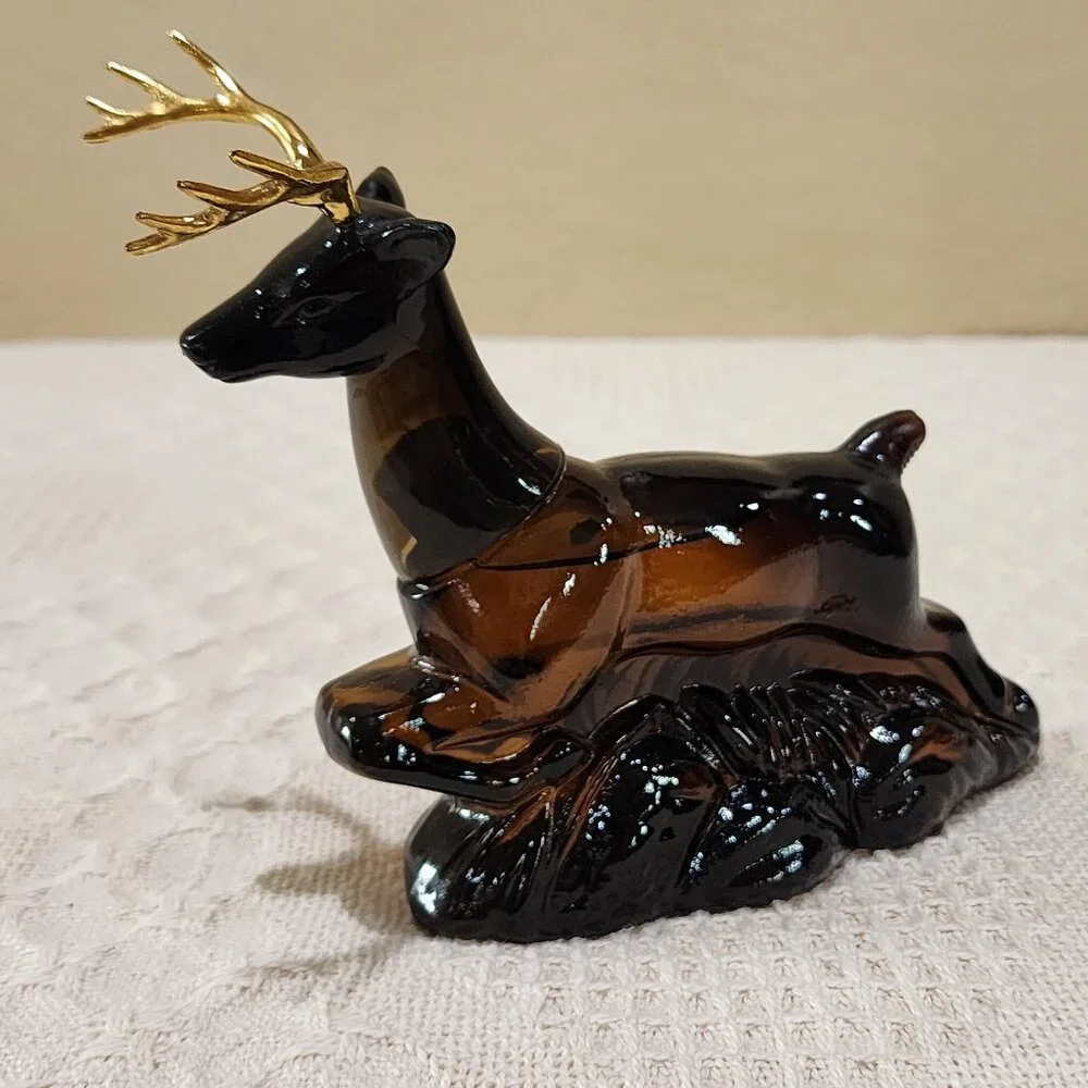 Vintage Avon TEN POINT BUCK DEER Brown Glass Bottle Wild Country Scent 7/8 Full