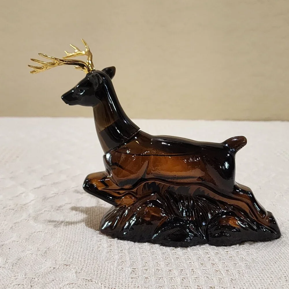 Vintage Avon TEN POINT BUCK DEER Brown Glass Bottle Wild Country Scent 7/8 Full