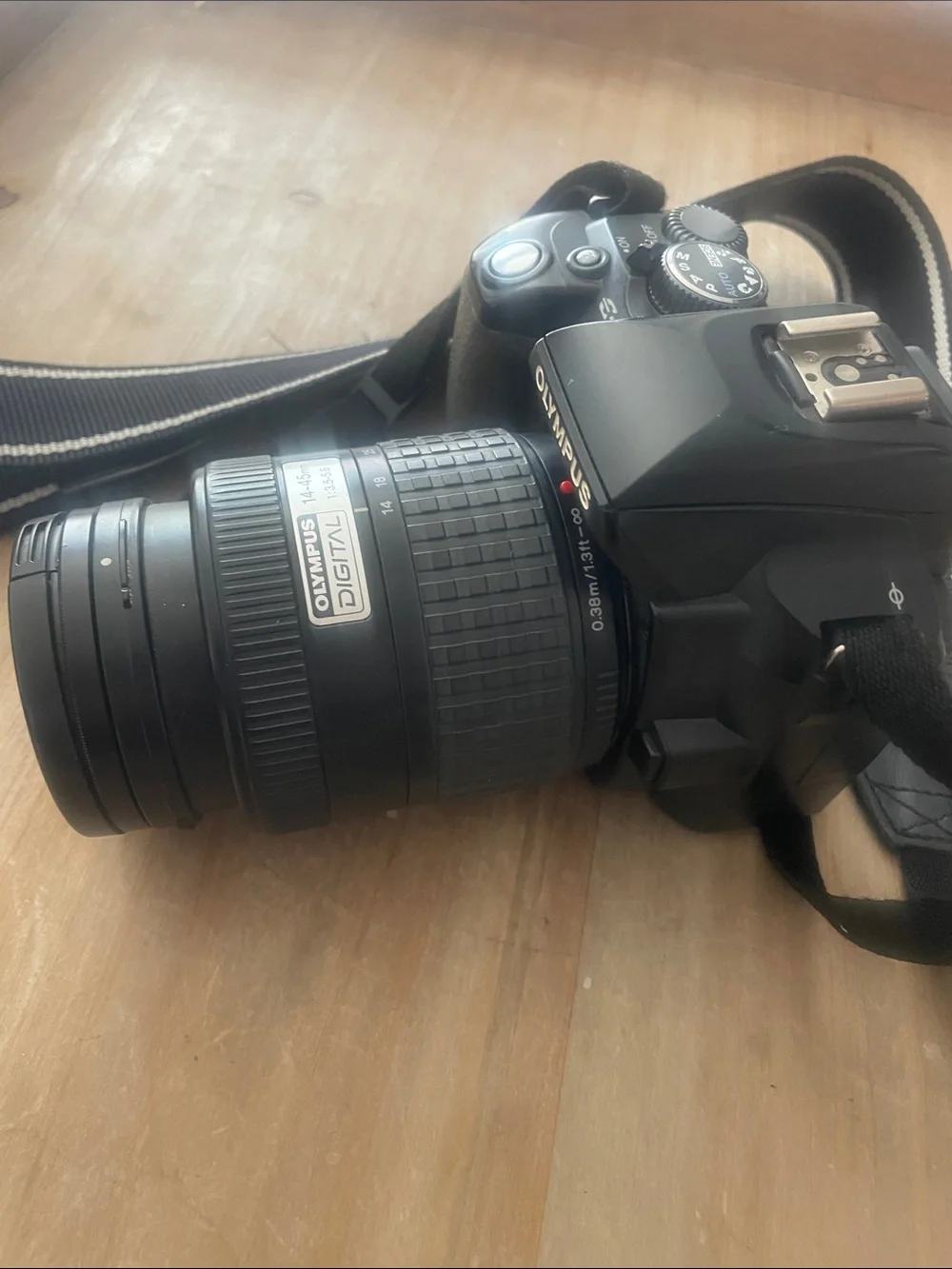 Olympus E-500 Black Digital Camera Body with Flip-Up Viewfinder