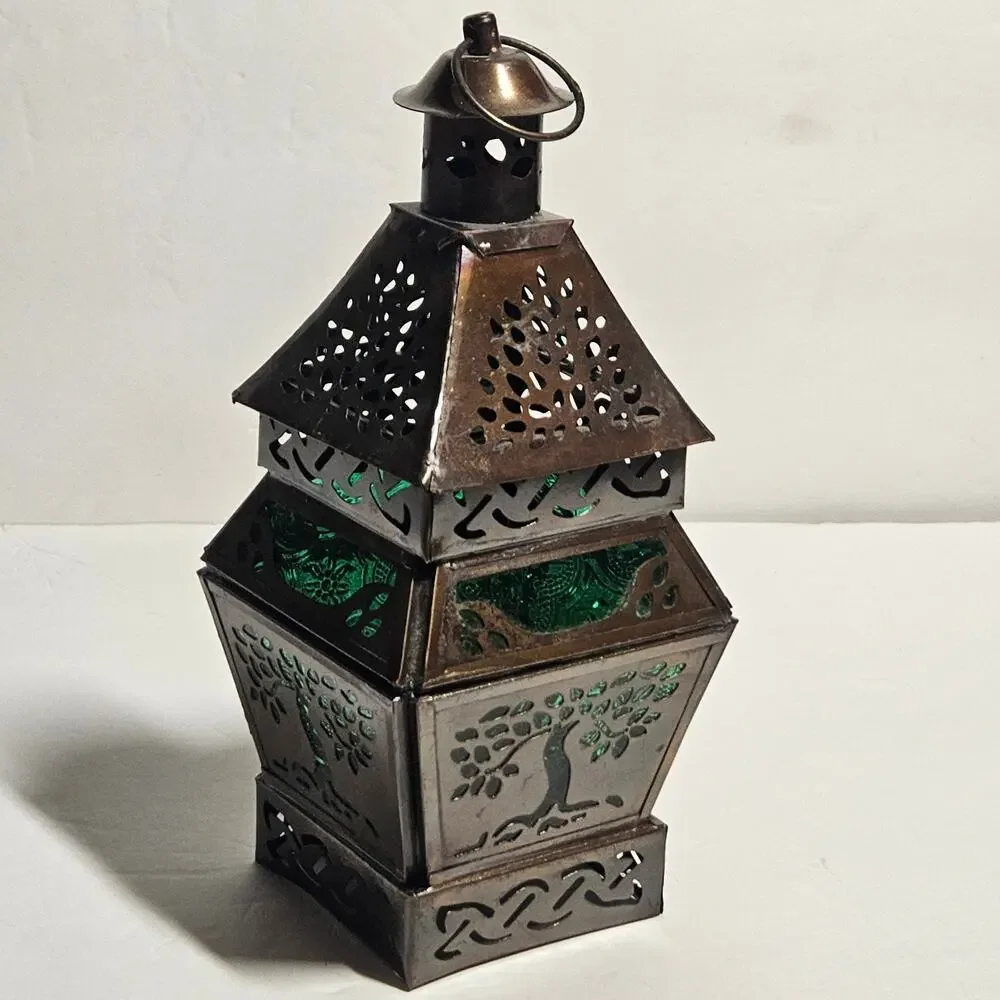 Pier 1 piece vintage provides