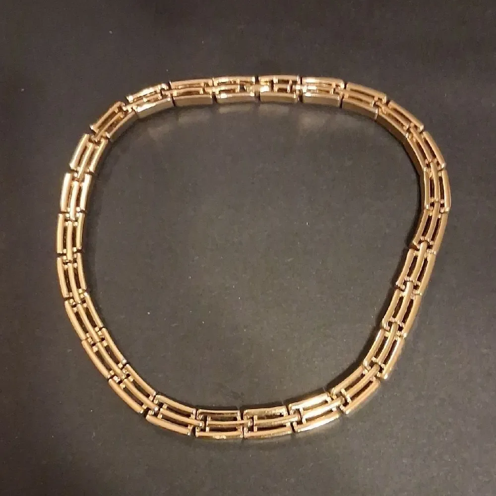 Napier 1980's  Gold Tone Brick Link Necklace Womens Excellent‎ Condition