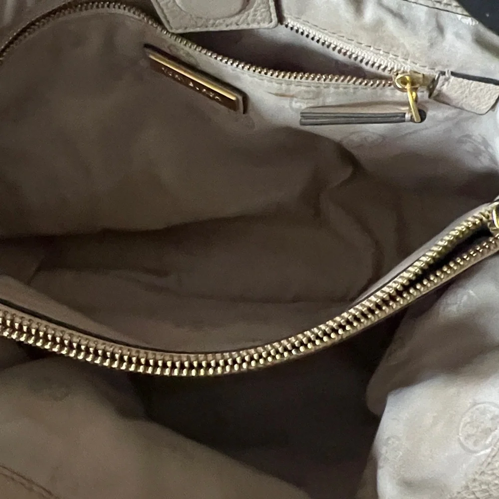 Tory Burch nice authentic