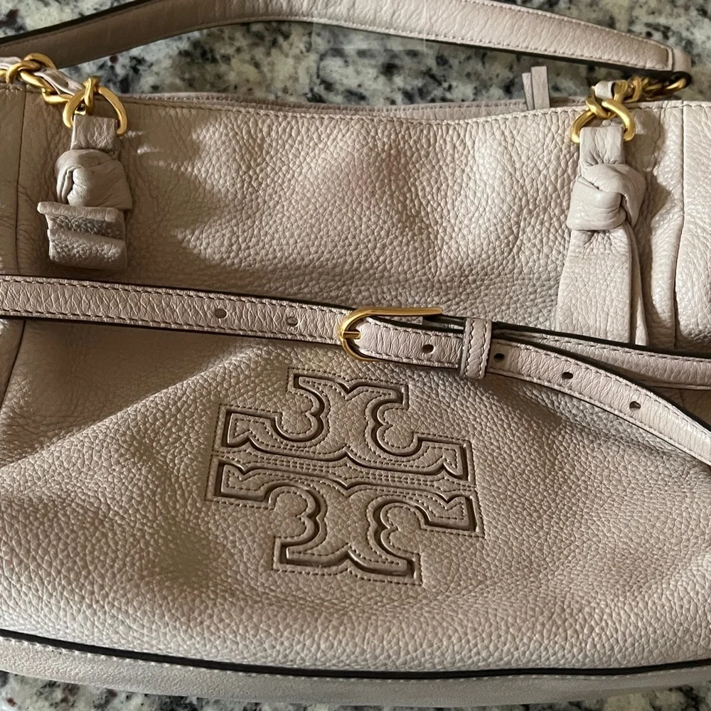 Tory Burch nice authentic