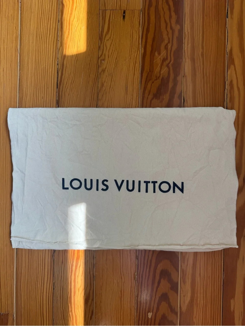 Louis Vuitton Cream Dust Bag with Navy Logo Print