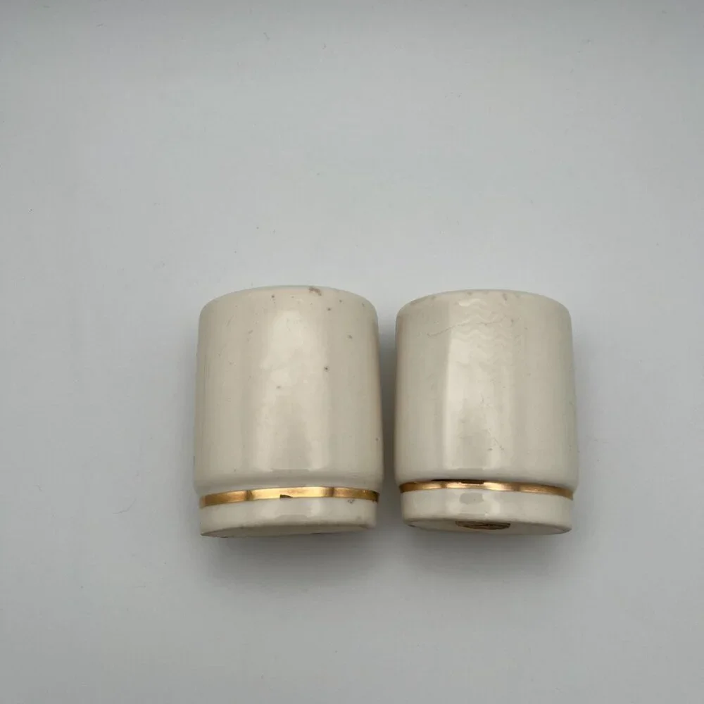 Vintage Harker Bakerite 22k Gold Salt & Pepper Shakers Tulip 3.5