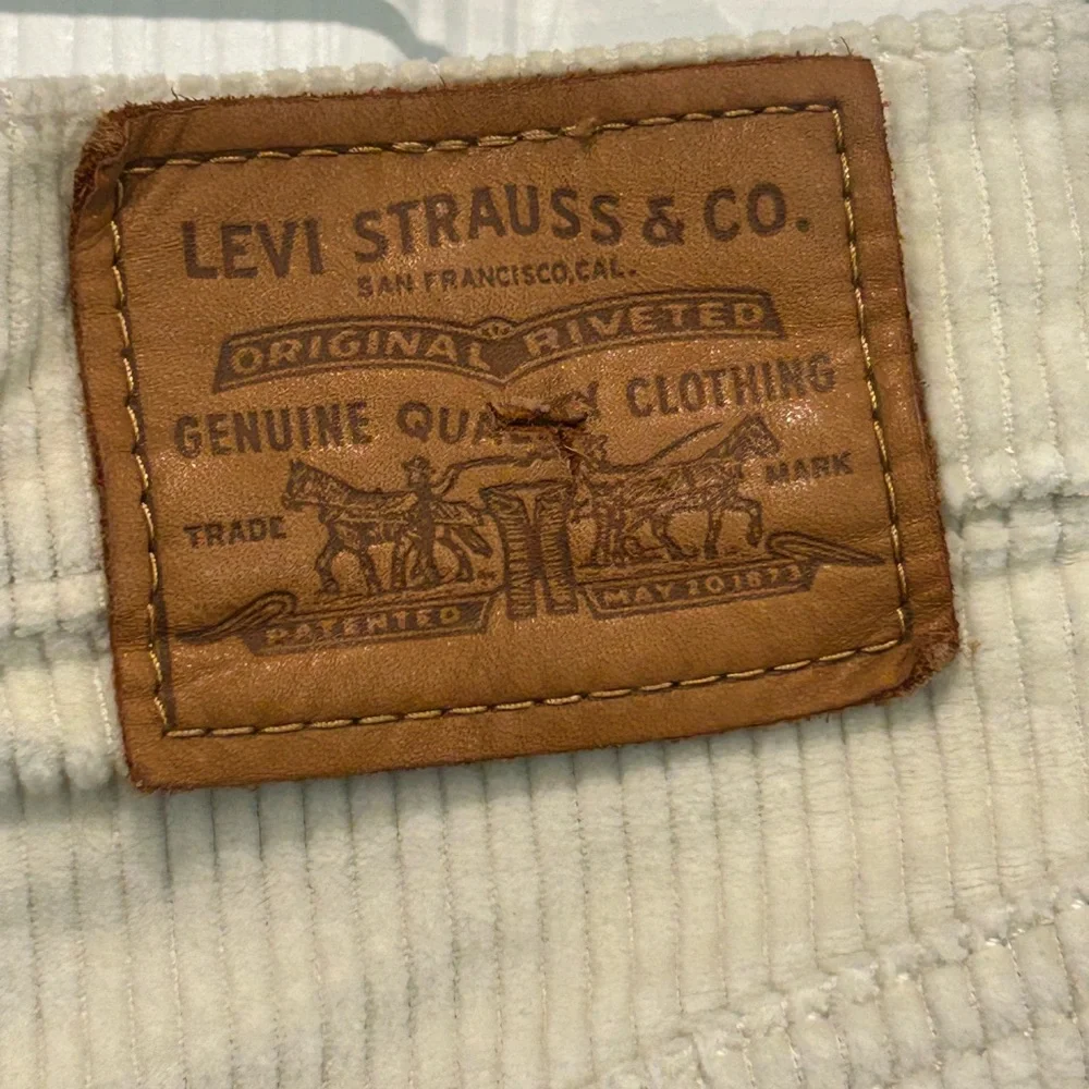 Levis chic levi