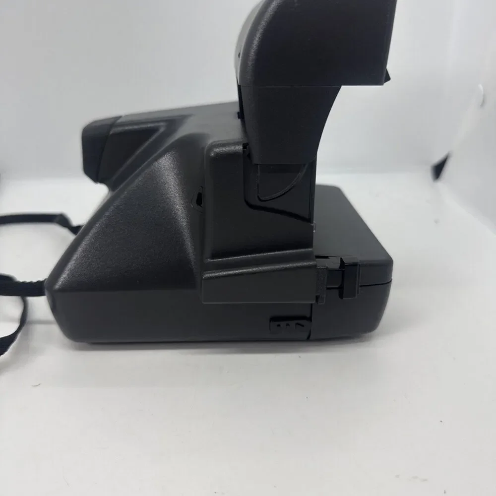Polaroid camera excellent