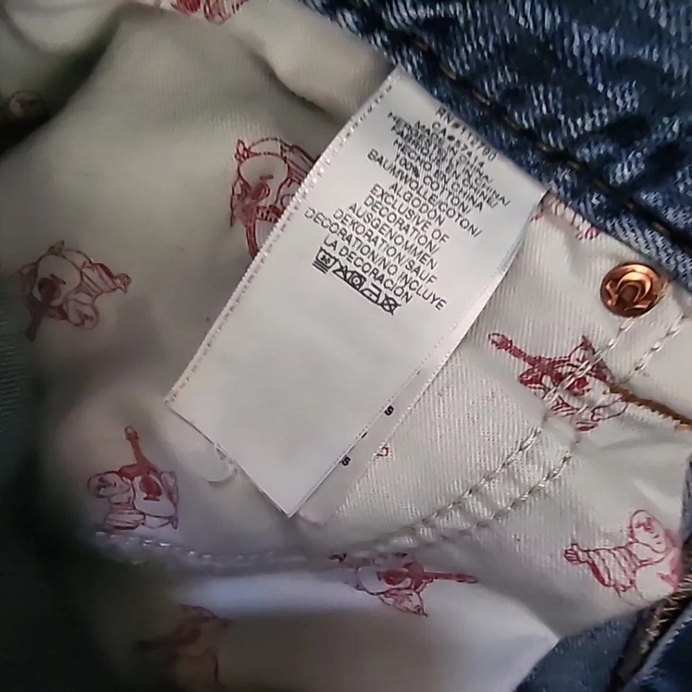 True Religion wear embroidered stylish