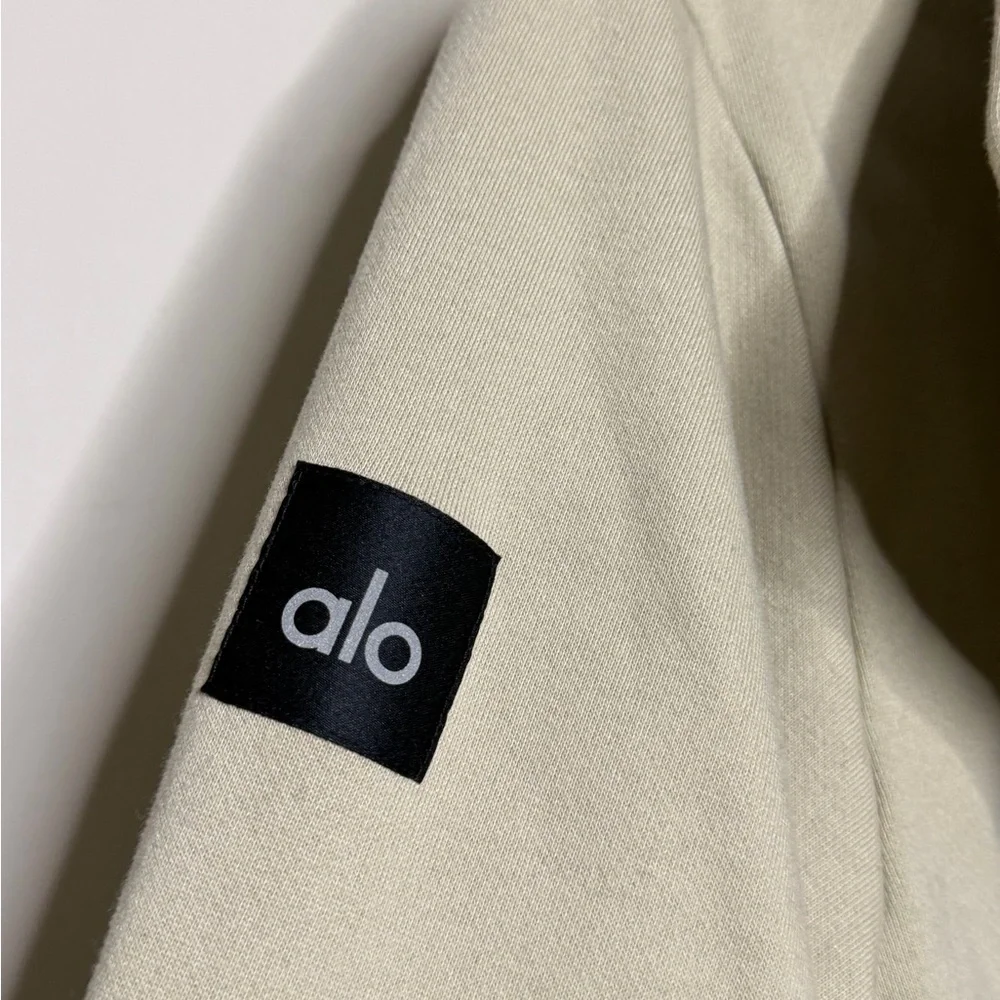 ALO Yoga favorite everyday