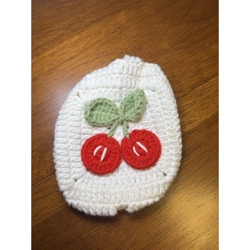 The Unbranded Brand handmade cherry