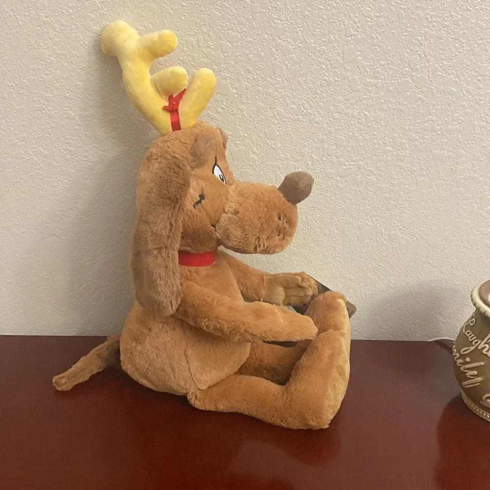 Dr. Seuss give gift