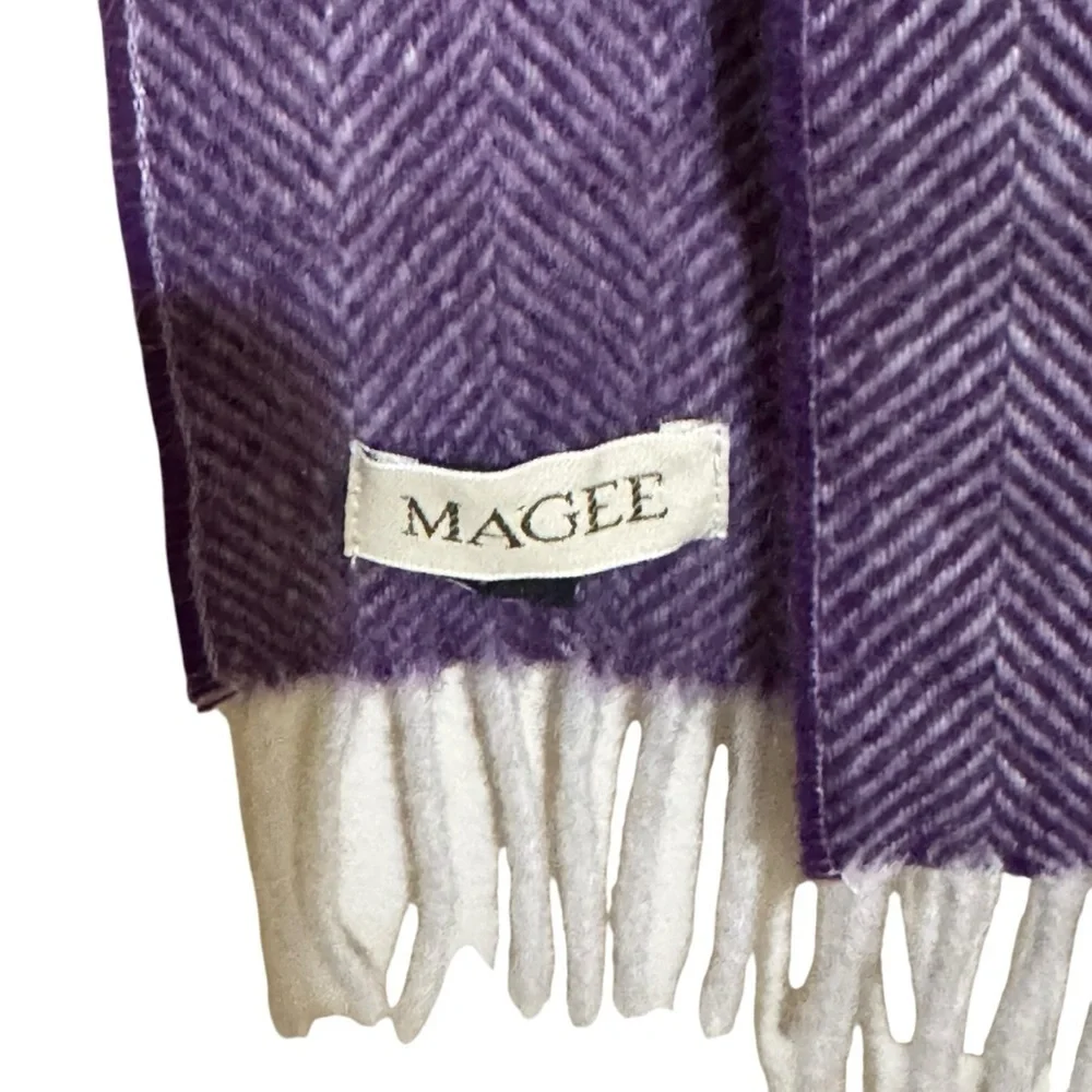 Magee cashmere scarf with fringe