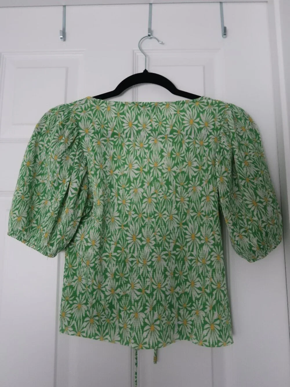 Zara Green Daisy Print Ruched Blouse