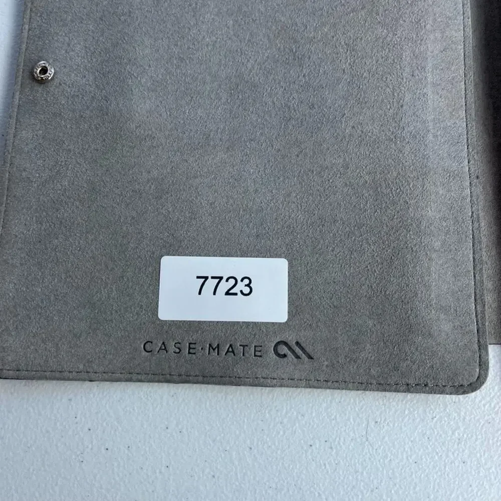 CaseMate Ipad Case Purple Ostrich Leather Snap Closure 7.5