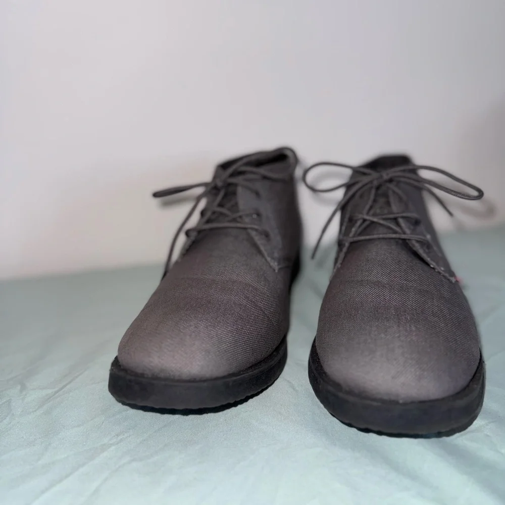 Levis levi grey
