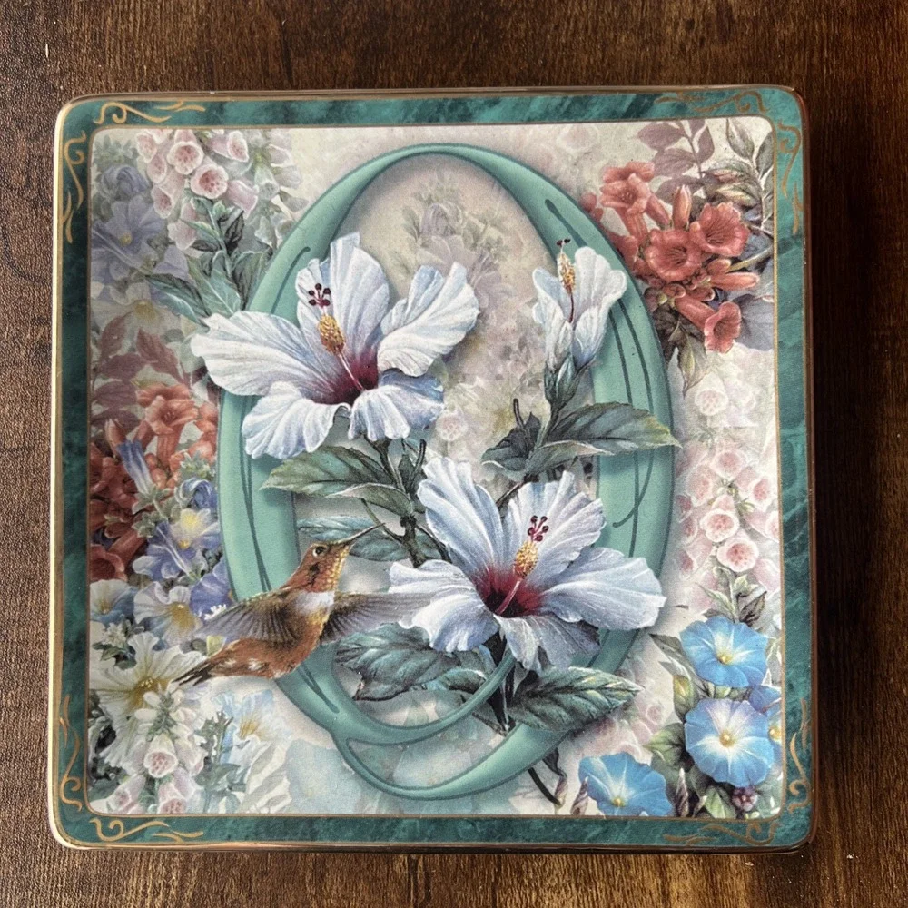 Porcelain Openness Hummingbird Flowers O Plate Square Bradford‎ Exchange 1998 AA