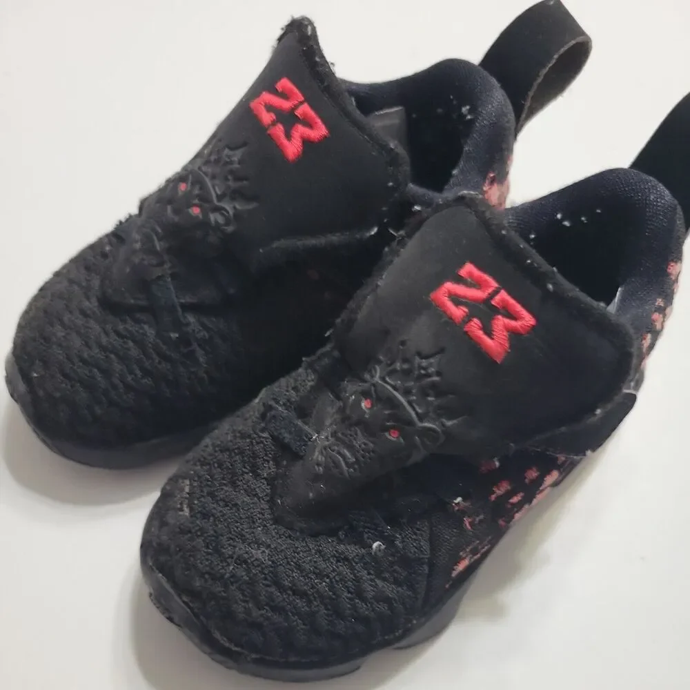 Nike shoes unisex