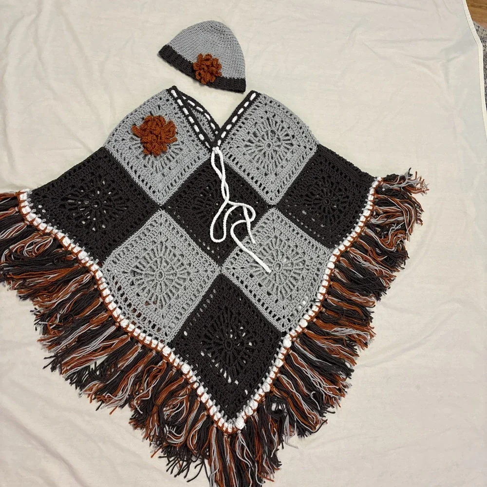 Handmade Boho Poncho Shawl  & Hat Fringe Gray Orange One Size Fits Most‎ Fall