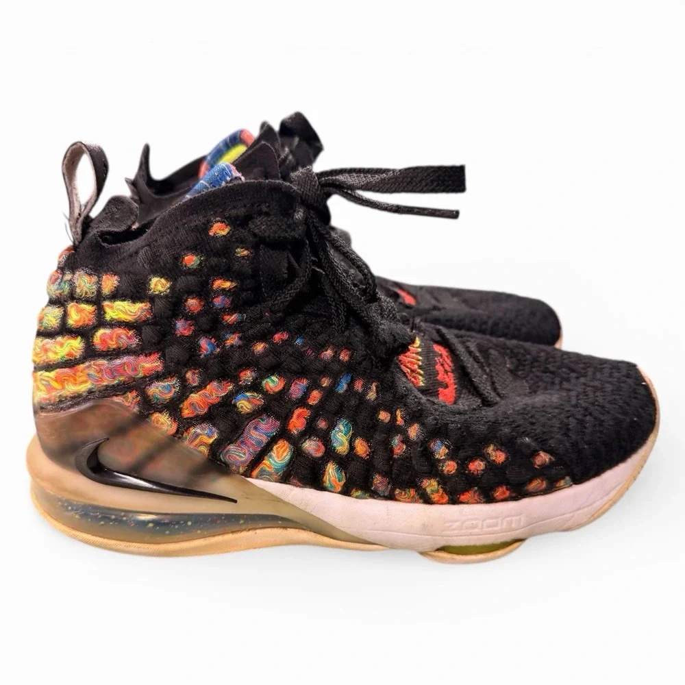 Nike Lebron 17 XVII Black James‎ Gang Sneakers BQ5594-005 Size 5Y Youth Coogi