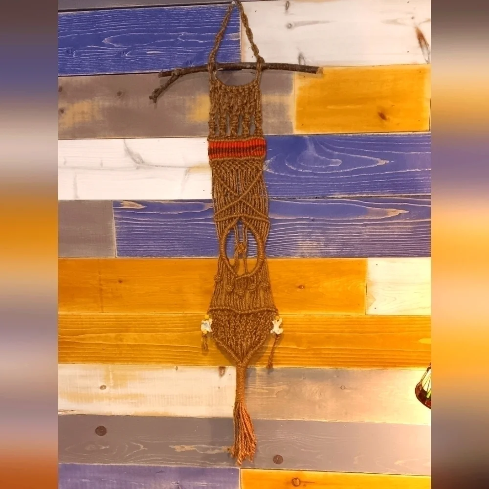 Vintage fiber macrame