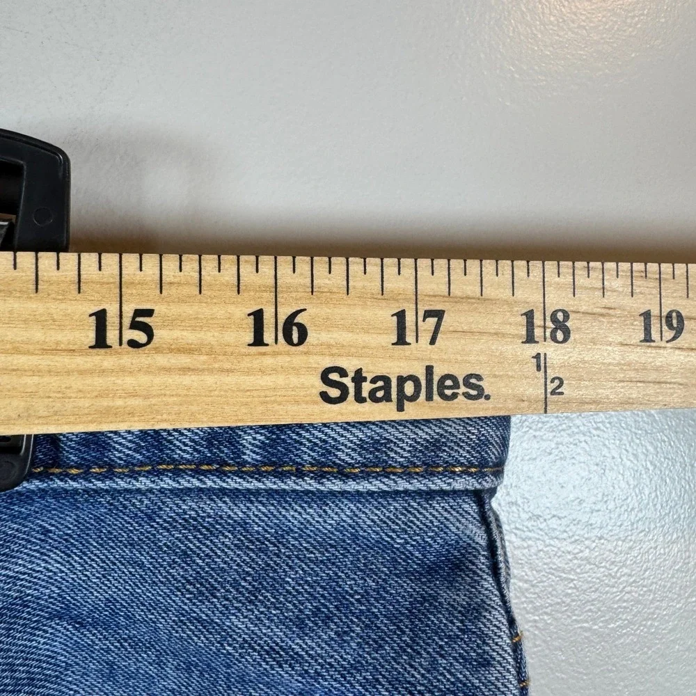 Levis skaters 90s