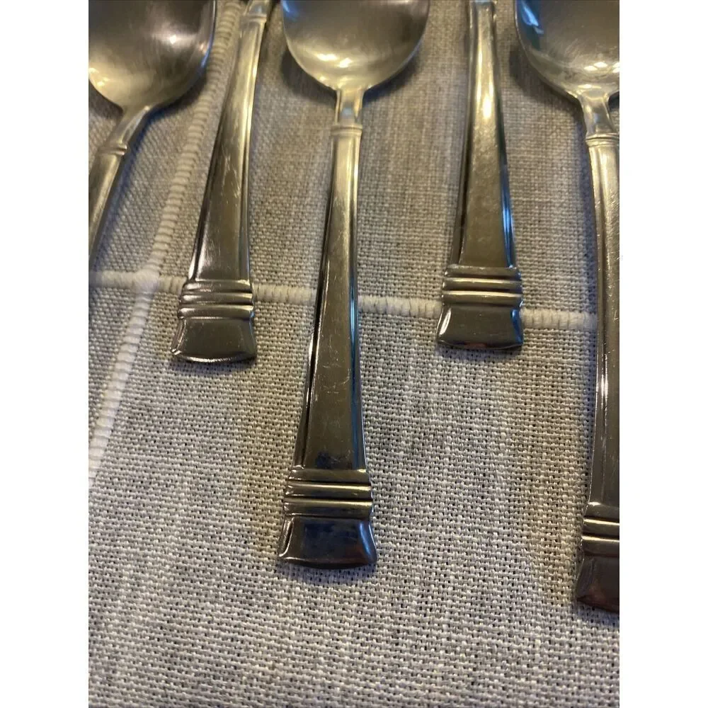 Wallace ZENITH Glossy 18/10 Stainless Flatware -- Set of 9 Oval Soup Spoons