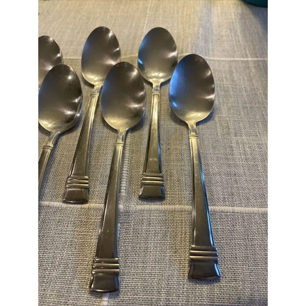 Wallace ZENITH Glossy 18/10 Stainless Flatware -- Set of 9 Oval Soup Spoons