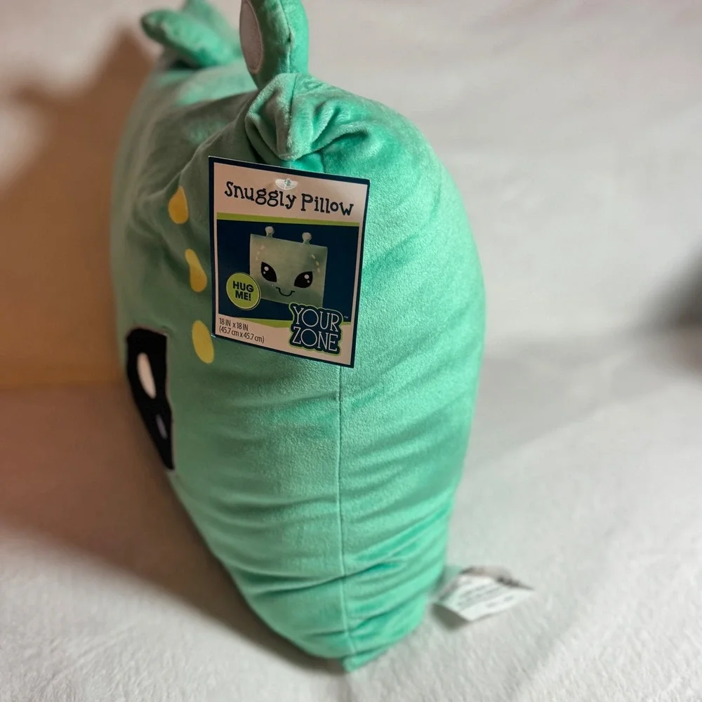 Your Zone Alien Soft 18in x 18in Cute Snuggly Mint Plush Pillow, New with Tags